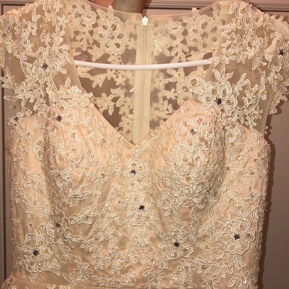 Dresses & Skirts - NWOT Wedding Dress